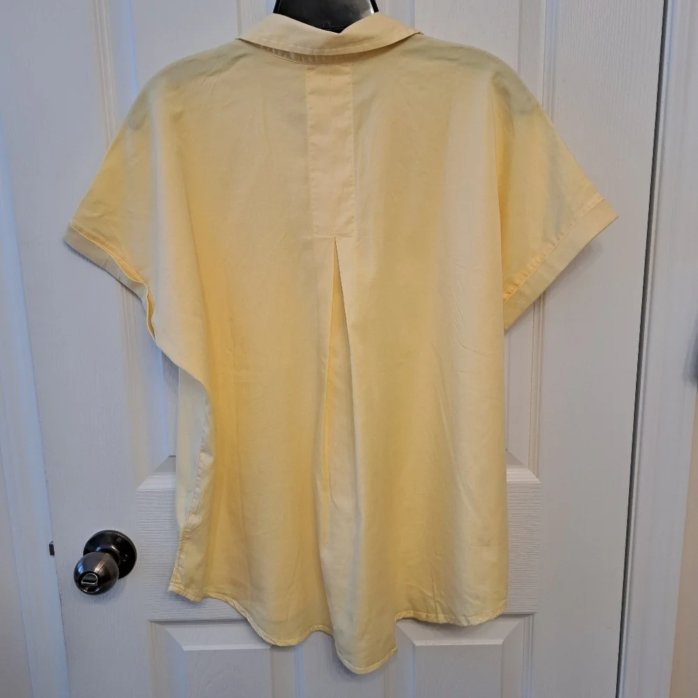 NWT Como Vintage Short Sleeved Yellow Blouse Medium Women's Button Up Shirt - Picture 12 of 15